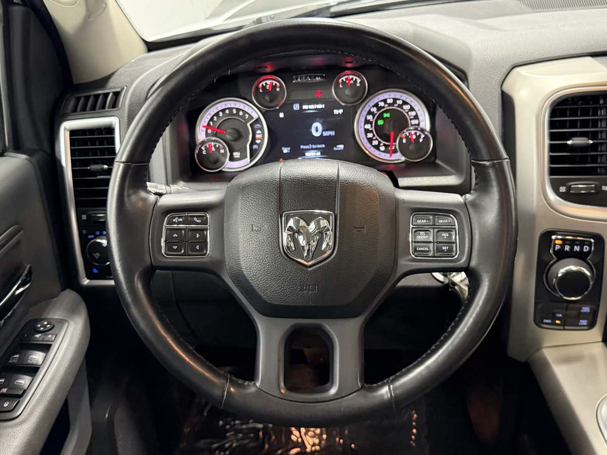 2020 Ram 1500 Classic Warlock photo 14