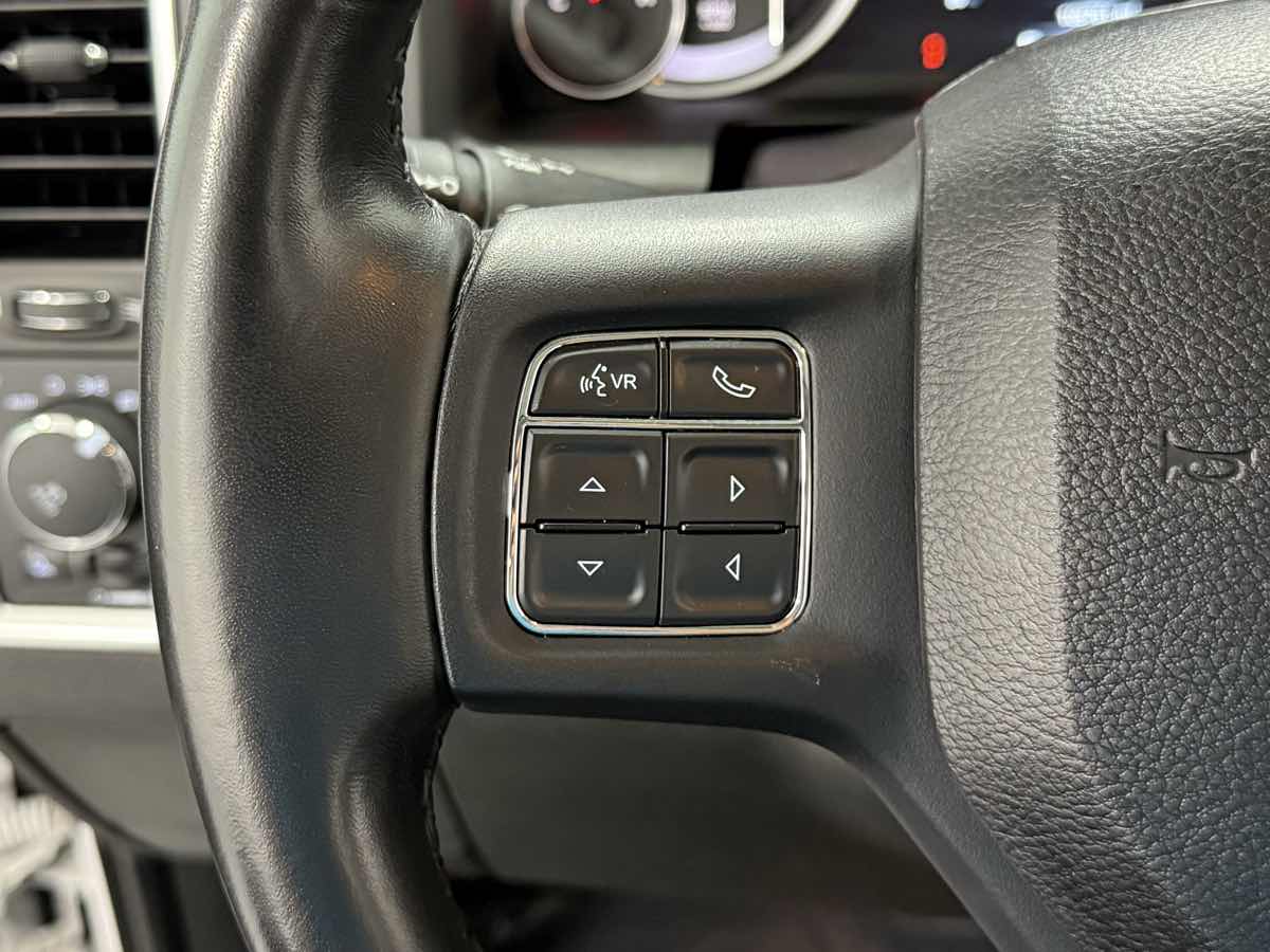 2020 Ram 1500 Classic Warlock photo 15
