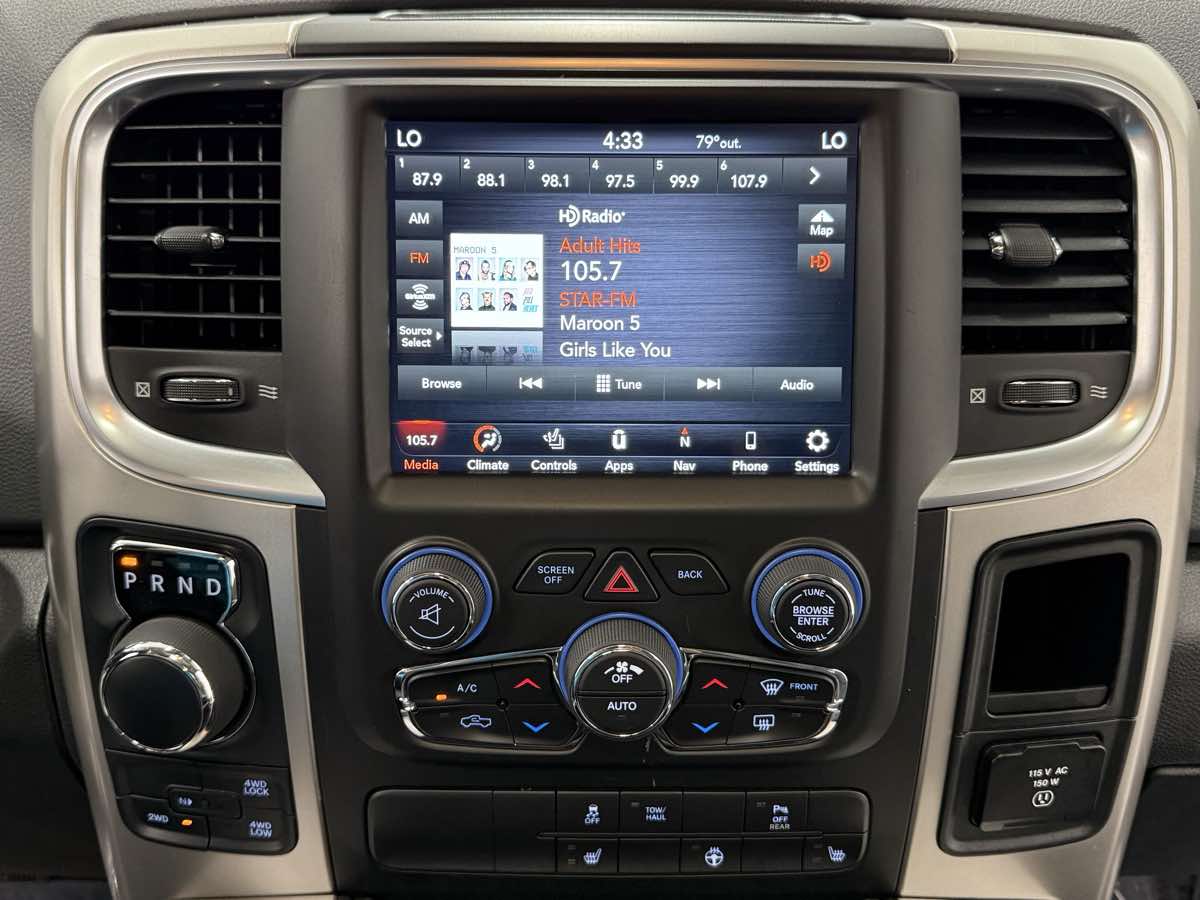2020 Ram 1500 Classic Warlock photo 17