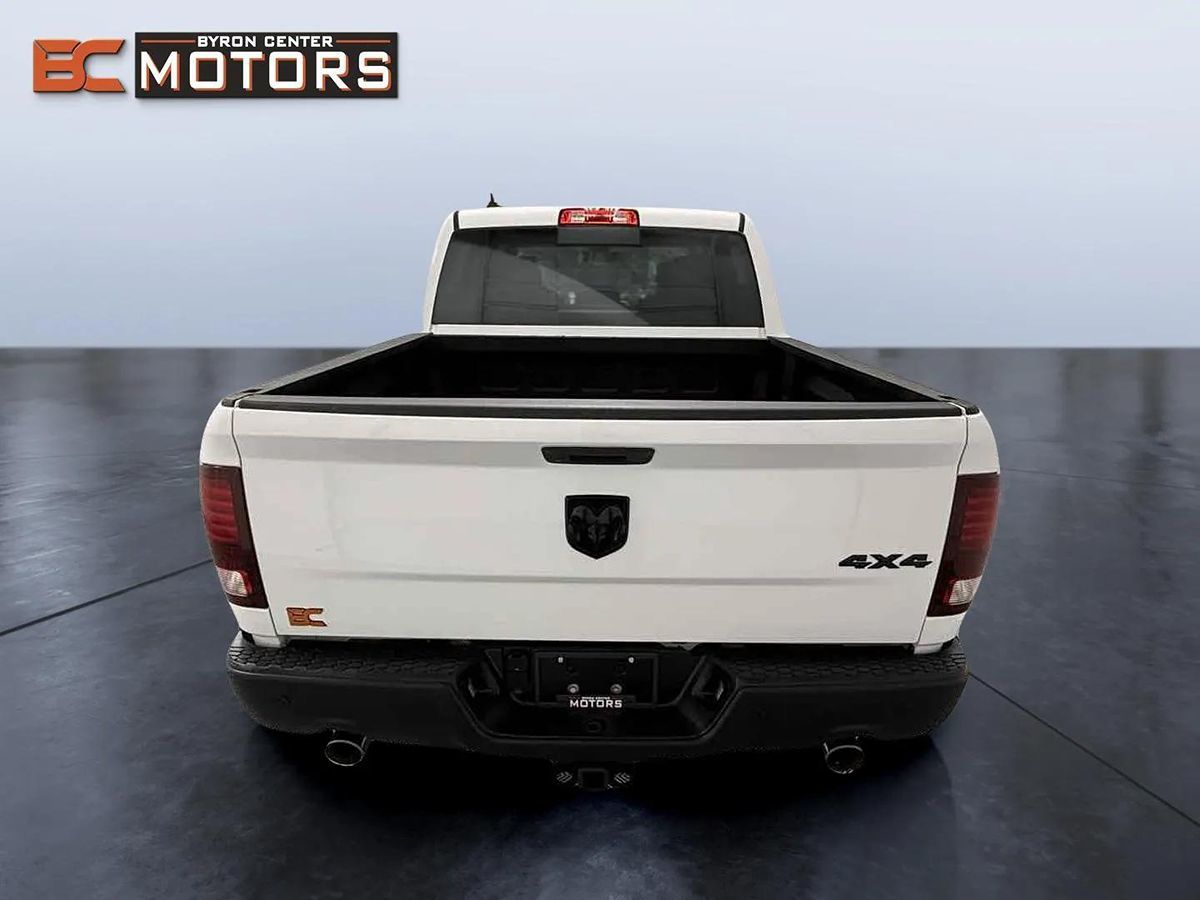 2020 Ram 1500 Classic Warlock photo 5