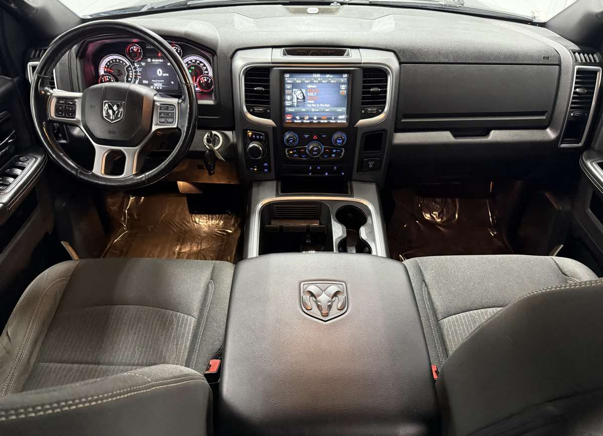 2021 Ram 1500 Classic Warlock photo 12