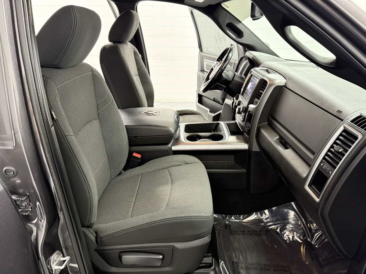 2021 Ram 1500 Classic Warlock photo 15