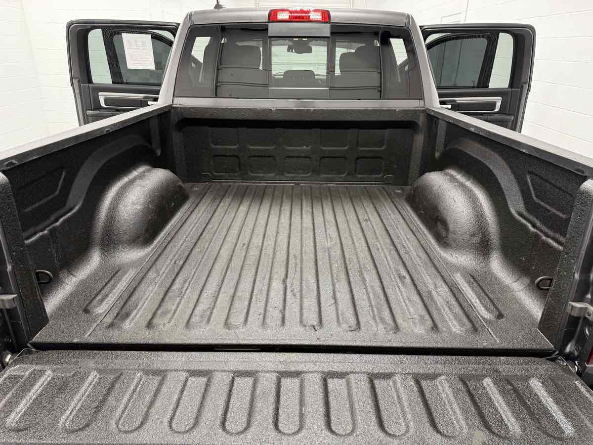 2021 Ram 1500 Classic Warlock photo 23