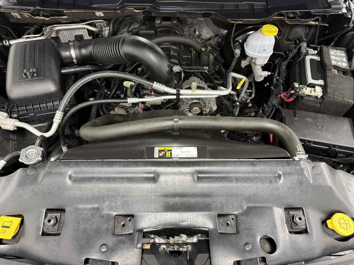 2021 Ram 1500 Classic Warlock photo 24