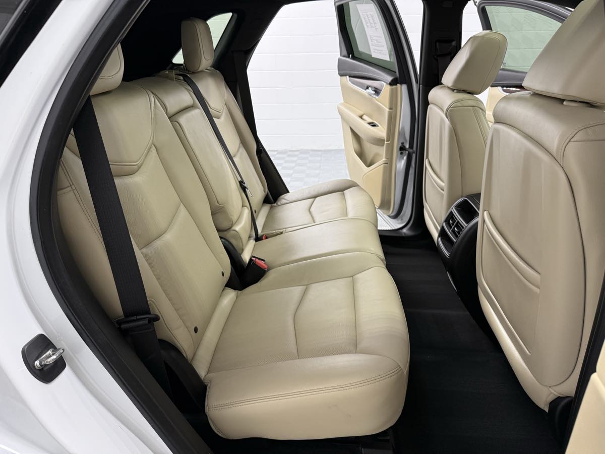 2017 Cadillac XT5 Premium Luxury photo 12