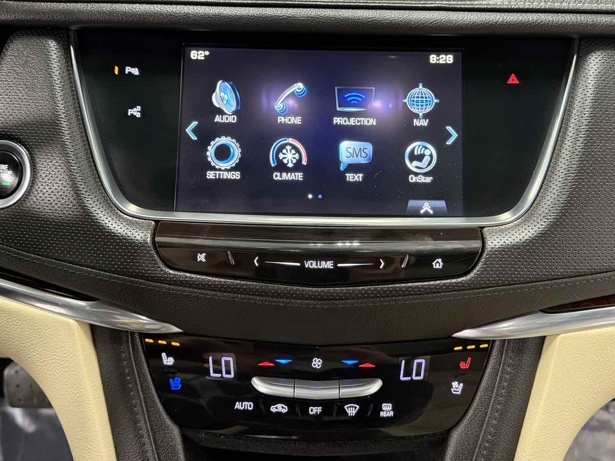 2017 Cadillac XT5 Premium Luxury photo 20