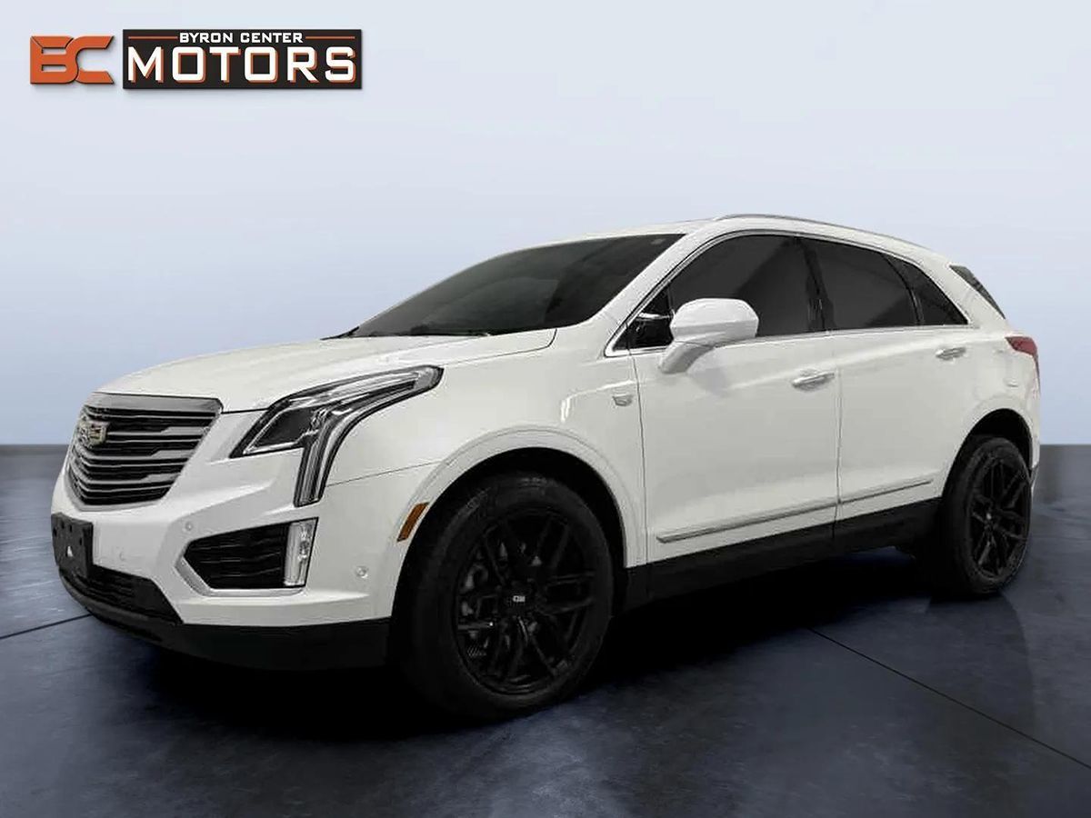 2017 Cadillac XT5 Premium Luxury photo 2