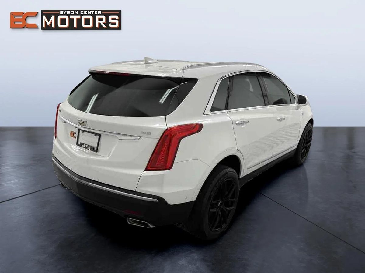 2017 Cadillac XT5 Premium Luxury photo 6