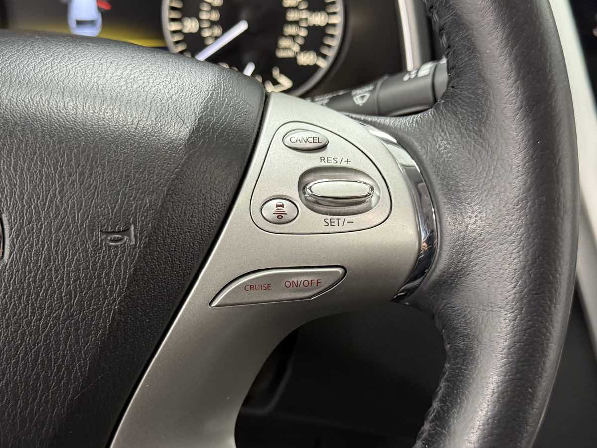2018 Nissan Murano SL photo 16