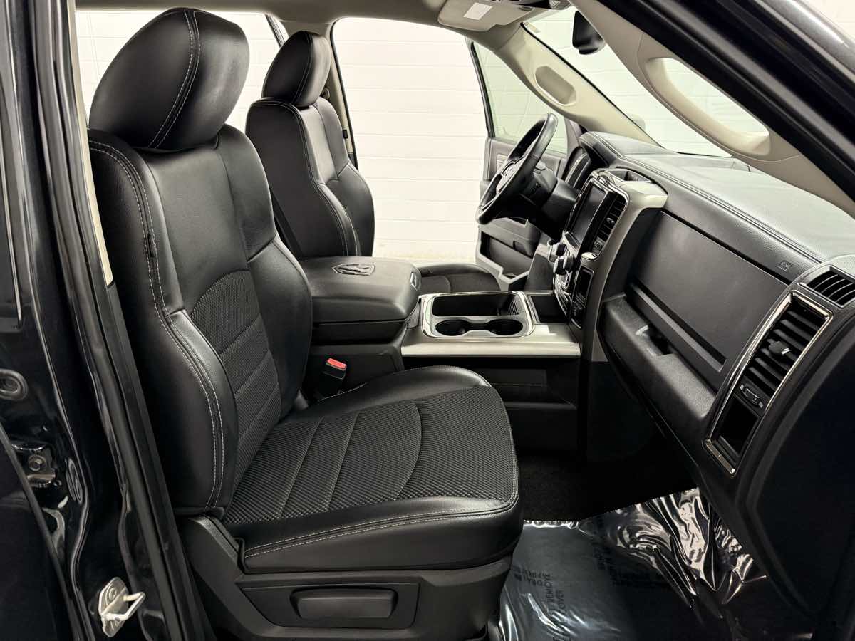 2017 Ram 1500 Sport photo 14