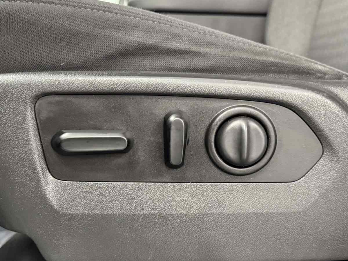 2020 Gmc Sierra 1500 Elevation photo 23