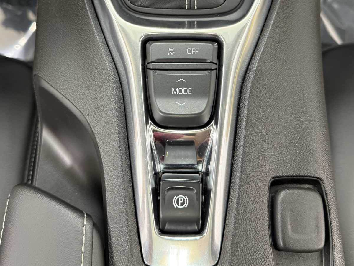 2016 Chevrolet Camaro 2SS photo 30
