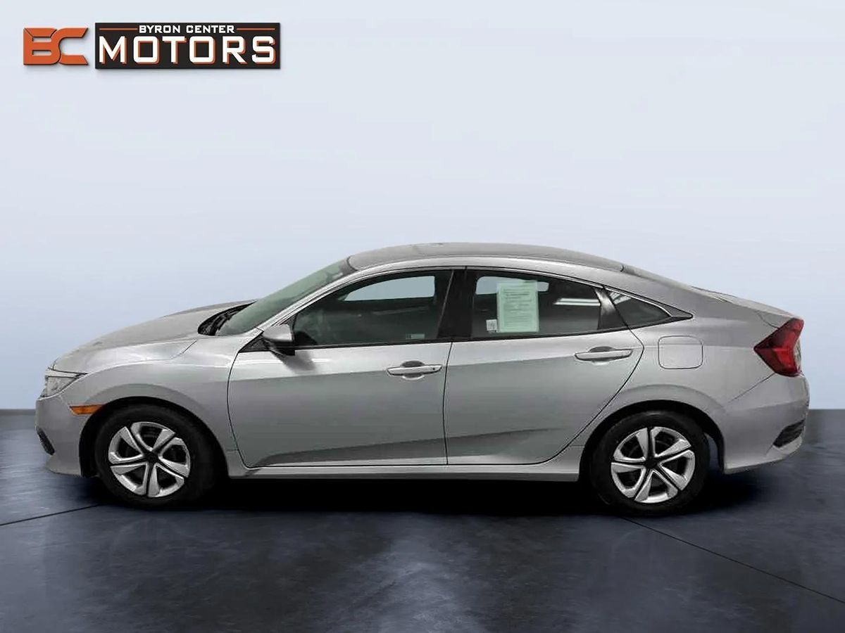 2018 Honda Civic LX photo 3
