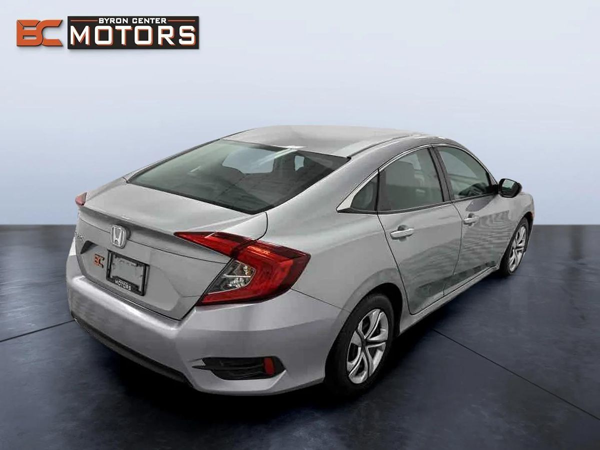 2018 Honda Civic LX photo 6