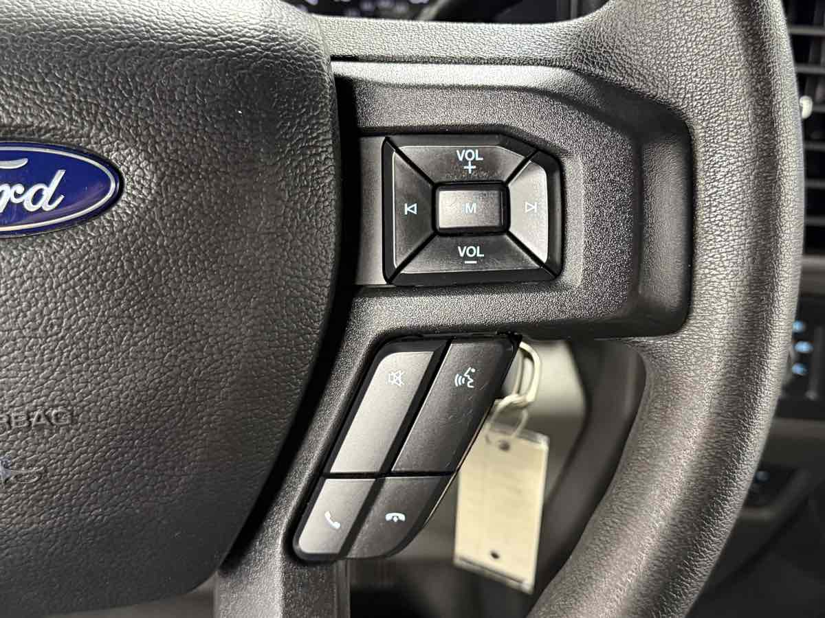 2020 Ford F-350 XL photo 17
