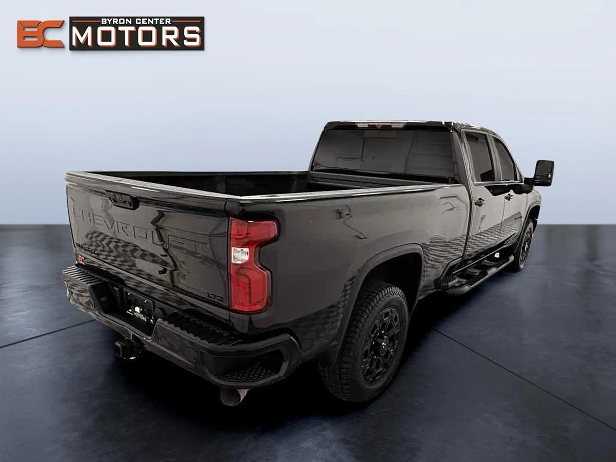 2021 Chevrolet Silverado 3500HD LTZ photo 5