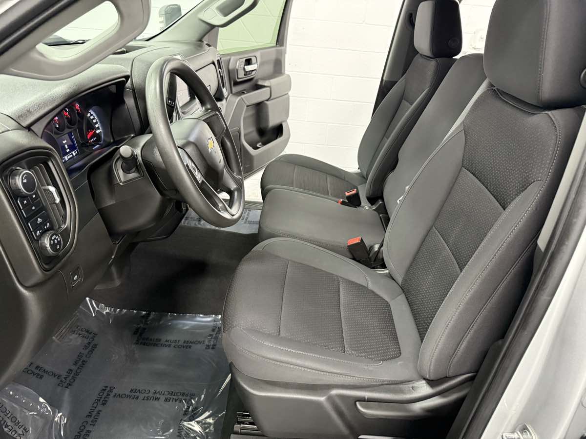 2022 Chevrolet Silverado 2500HD Custom photo 9