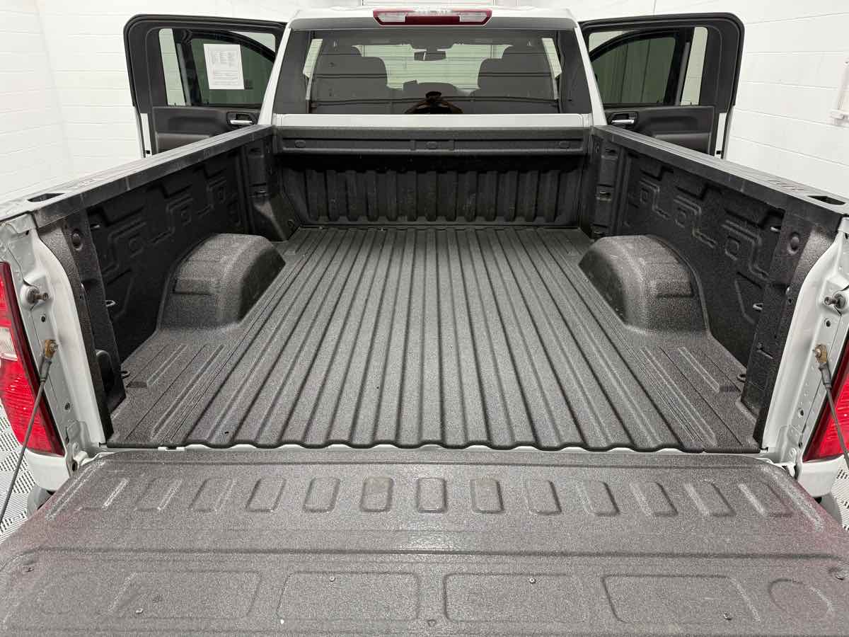 2022 Chevrolet Silverado 2500HD Custom photo 19
