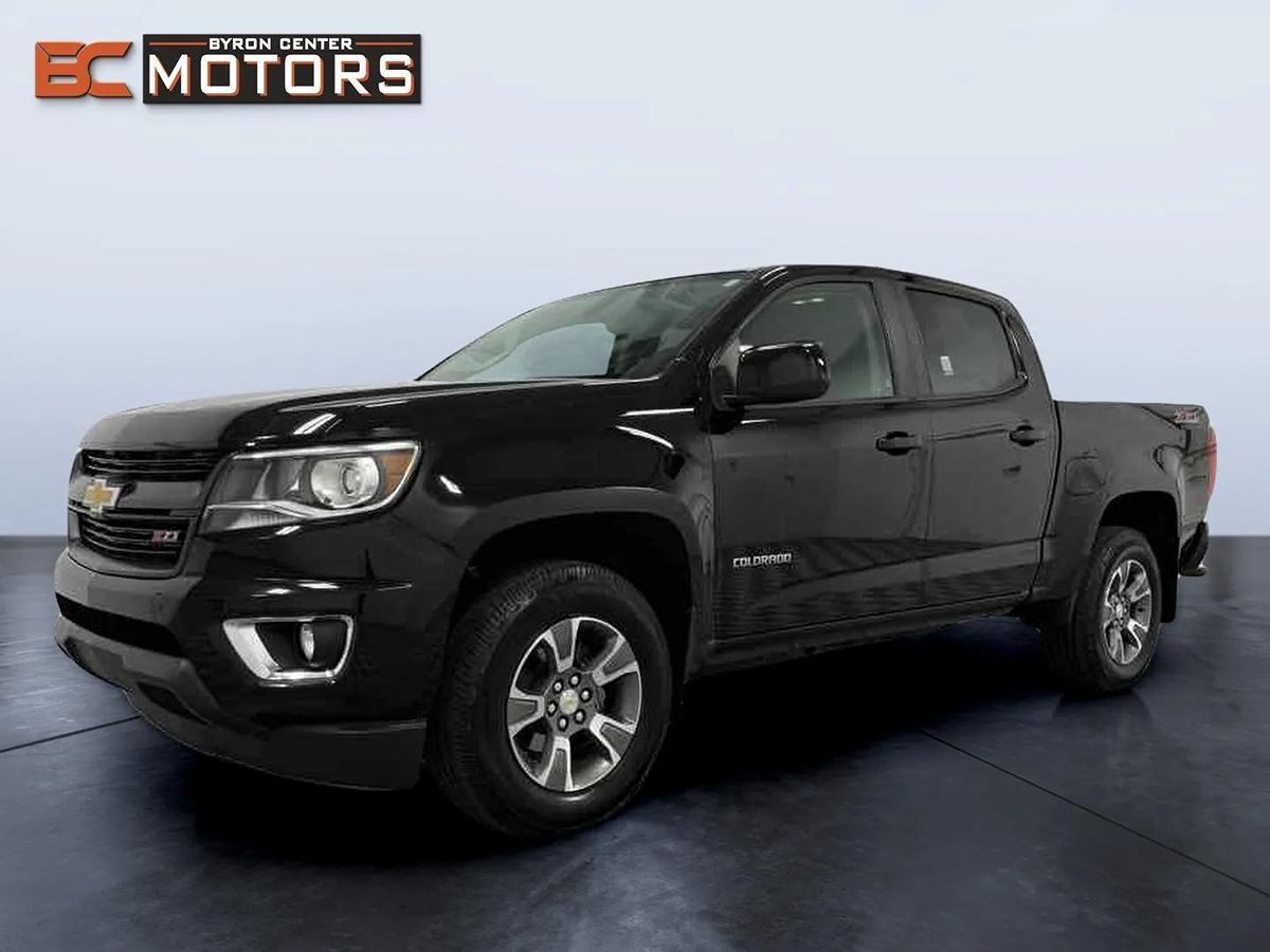 2016 Chevrolet Colorado Z71 photo 2