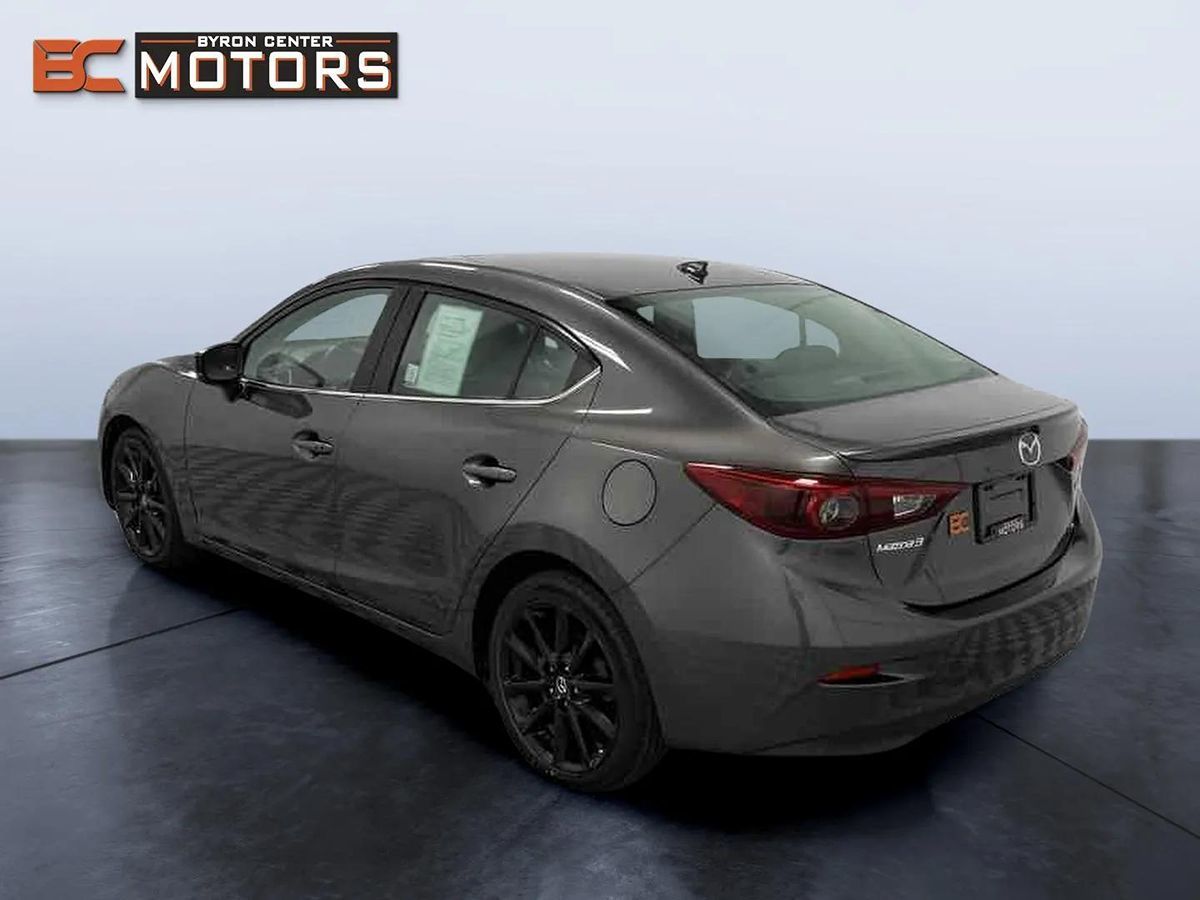 2018 Mazda Mazda3 Grand Touring photo 4