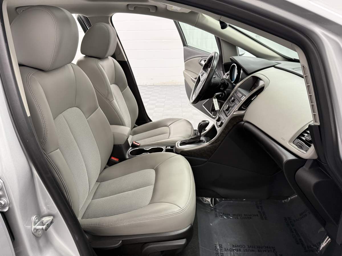 2014 Buick Verano Convenience photo 14