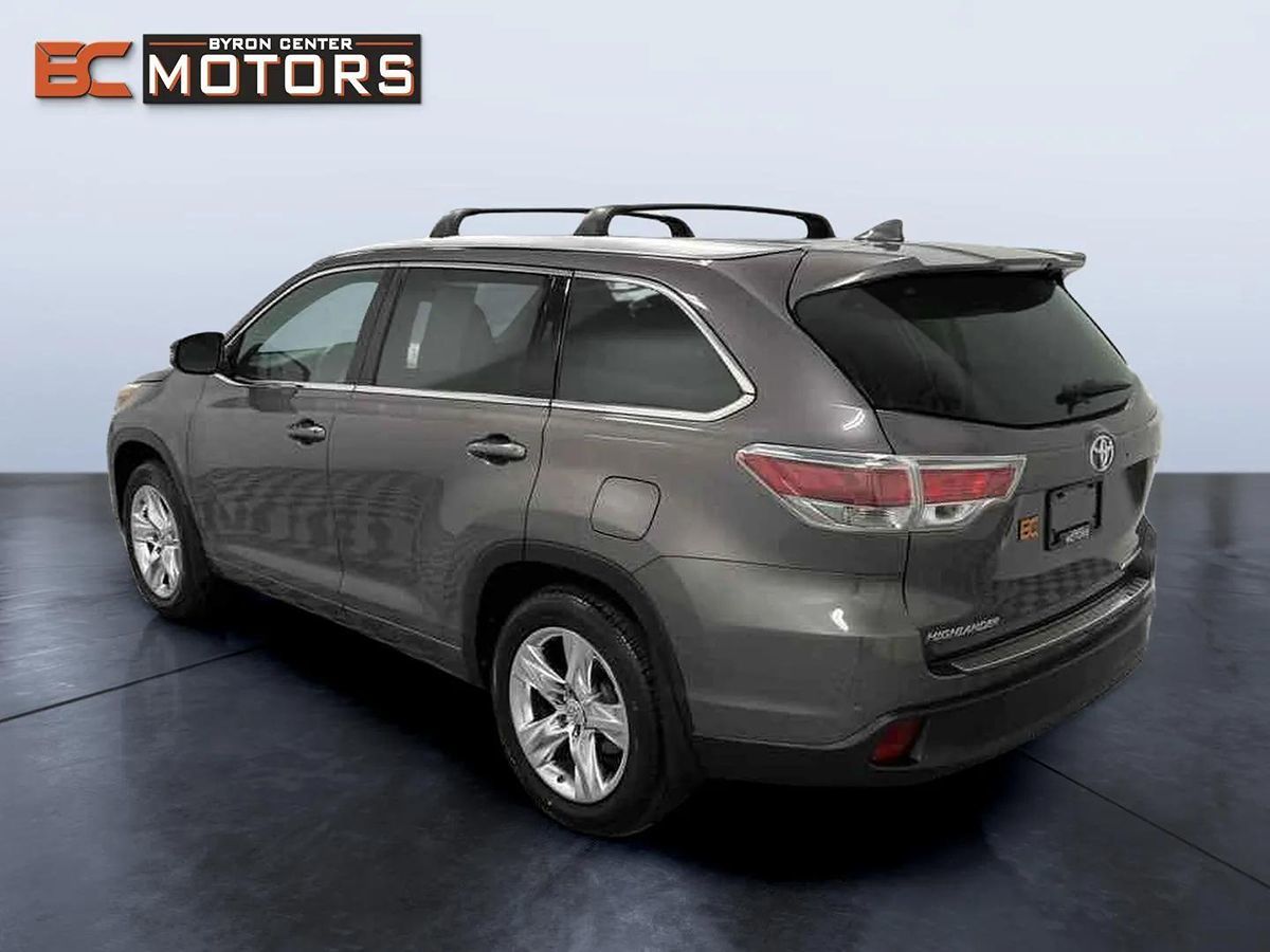 2015 Toyota Highlander Limited photo 4