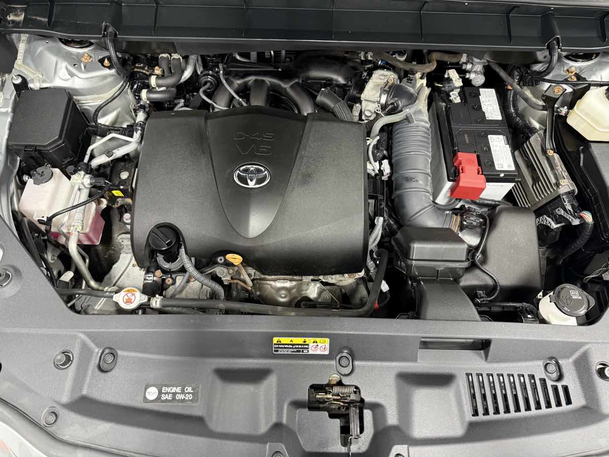 2021 Toyota Highlander XLE photo 27
