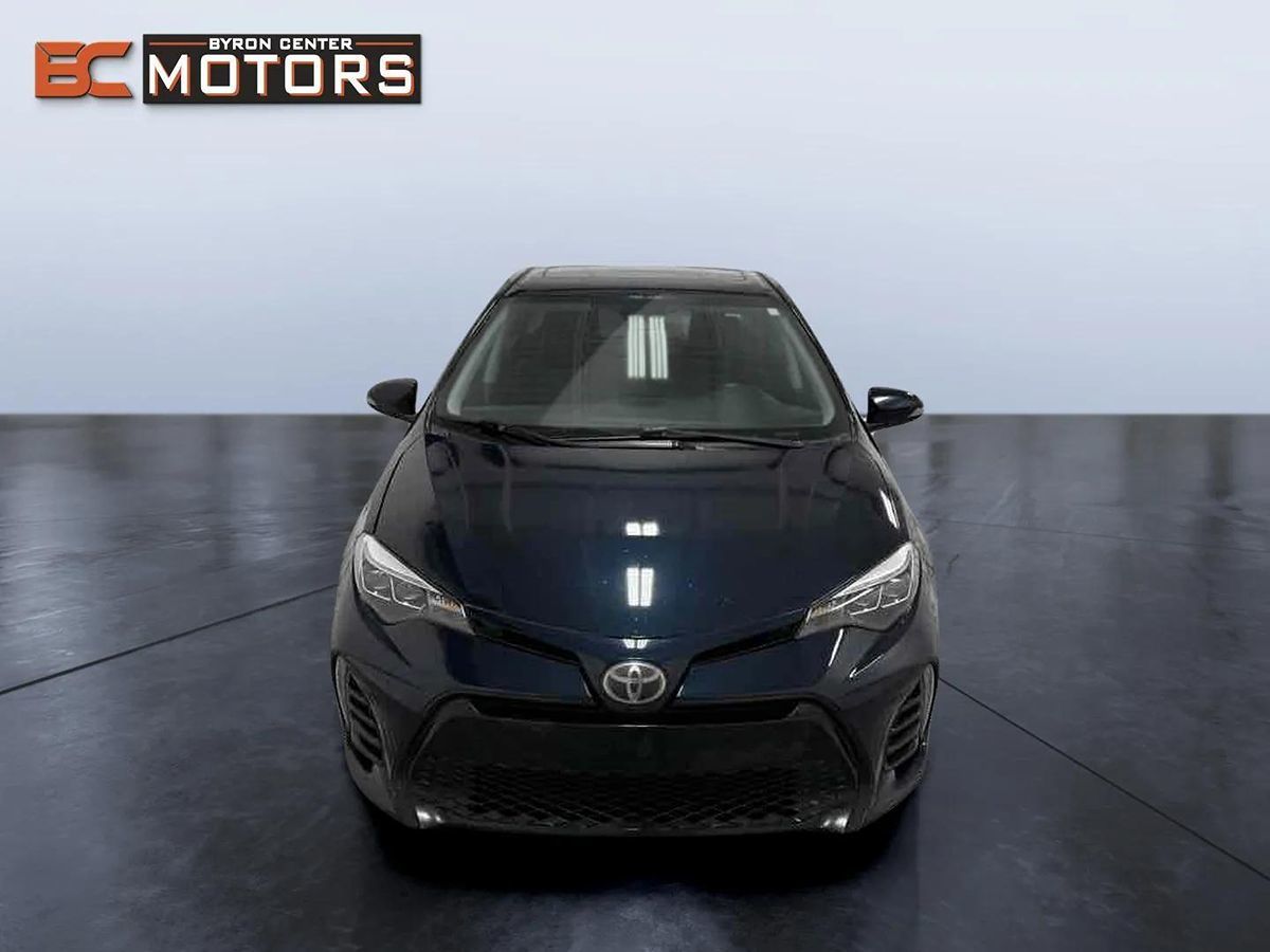 2018 Toyota Corolla SE photo 8