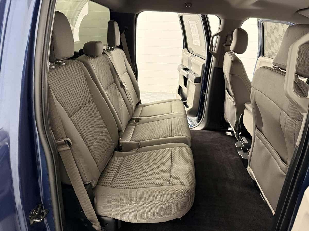2015 Ford F-150 XLT photo 11