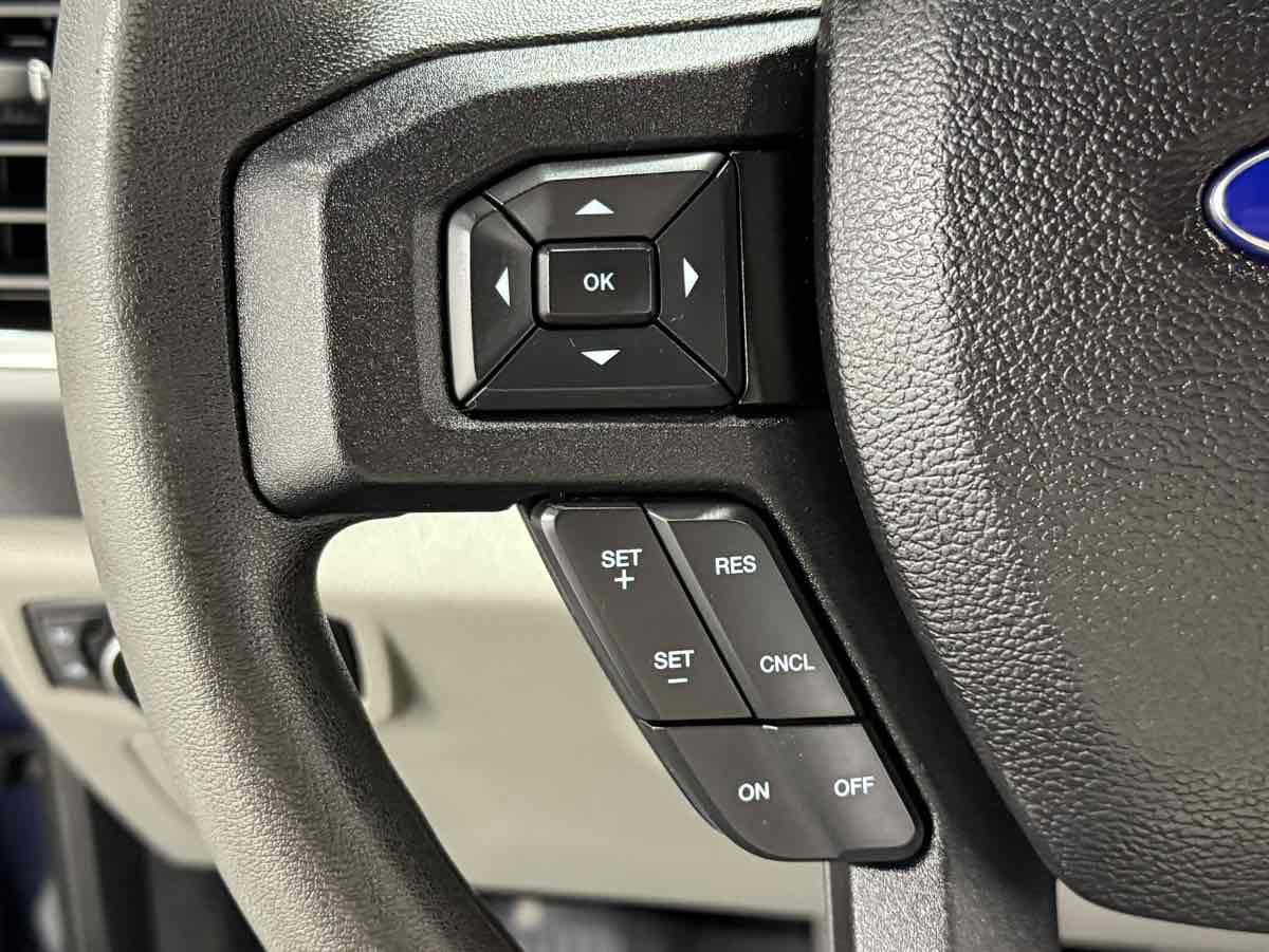 2015 Ford F-150 XLT photo 15