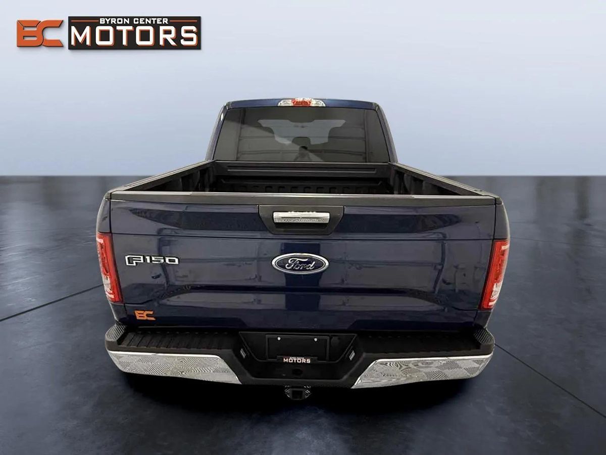 2015 Ford F-150 XLT photo 5