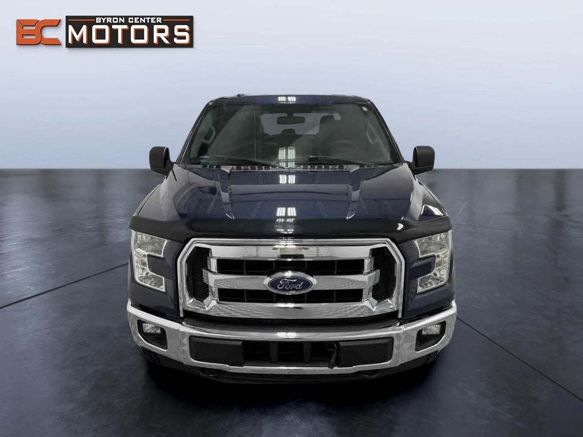 2015 Ford F-150 XLT photo 8