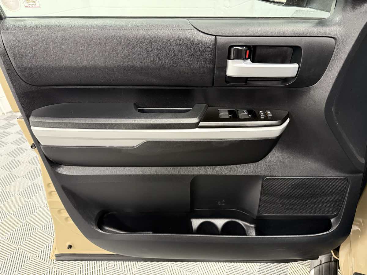 2018 Toyota Tundra SR5 TRD photo 9