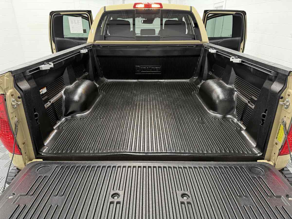 2018 Toyota Tundra SR5 TRD photo 25