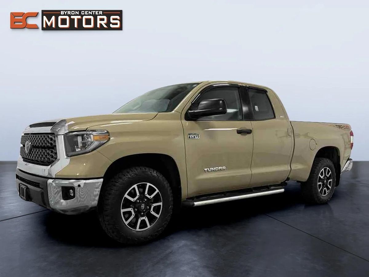 2018 Toyota Tundra SR5 TRD photo 2