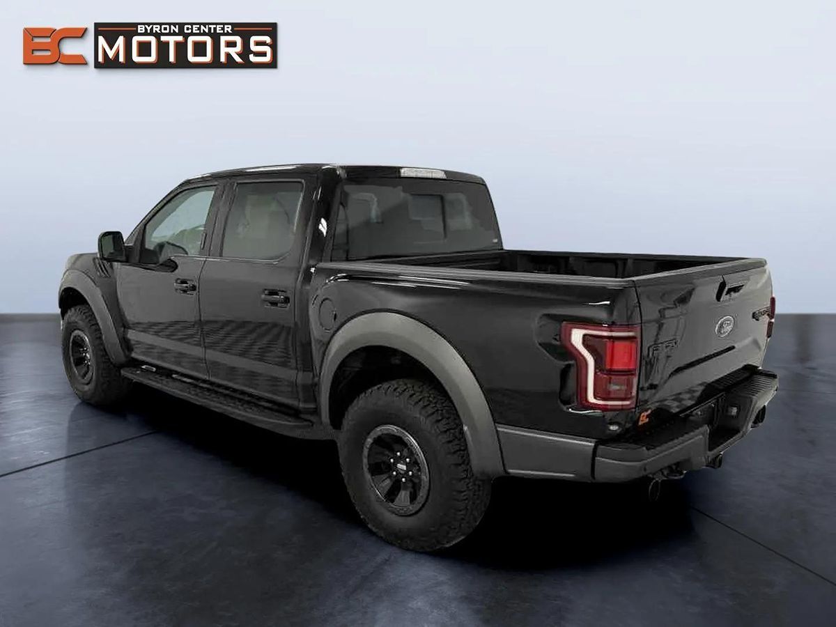 2017 Ford F-150 Raptor photo 4