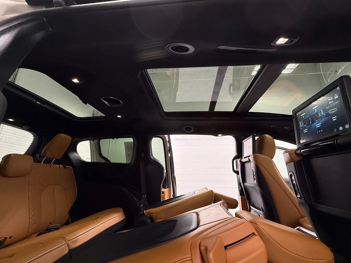 2021 Chrysler Pacifica Pinnacle - Photo 31
