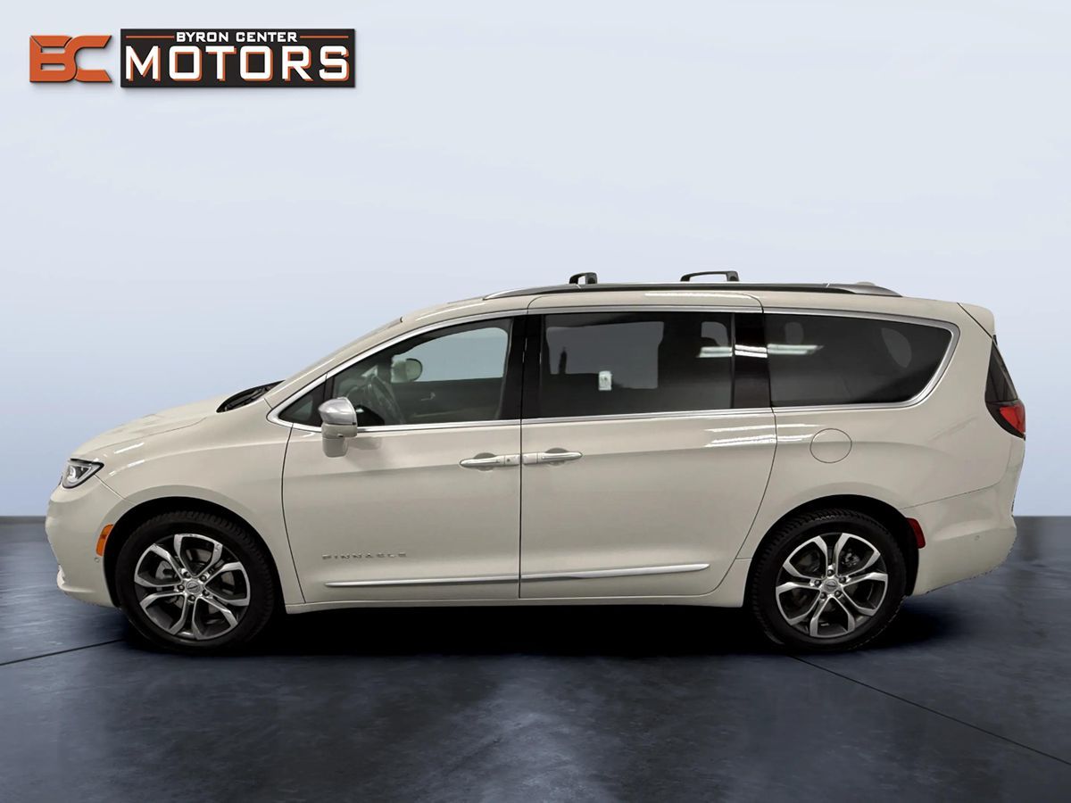 2021 Chrysler Pacifica Pinnacle - Photo 3