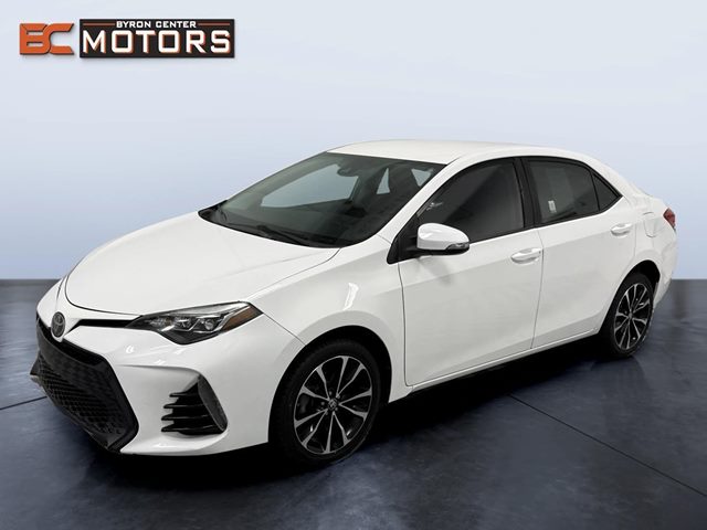 Super White 2018 Toyota Corolla SE Sedan Front-Wheel Drive Automatic