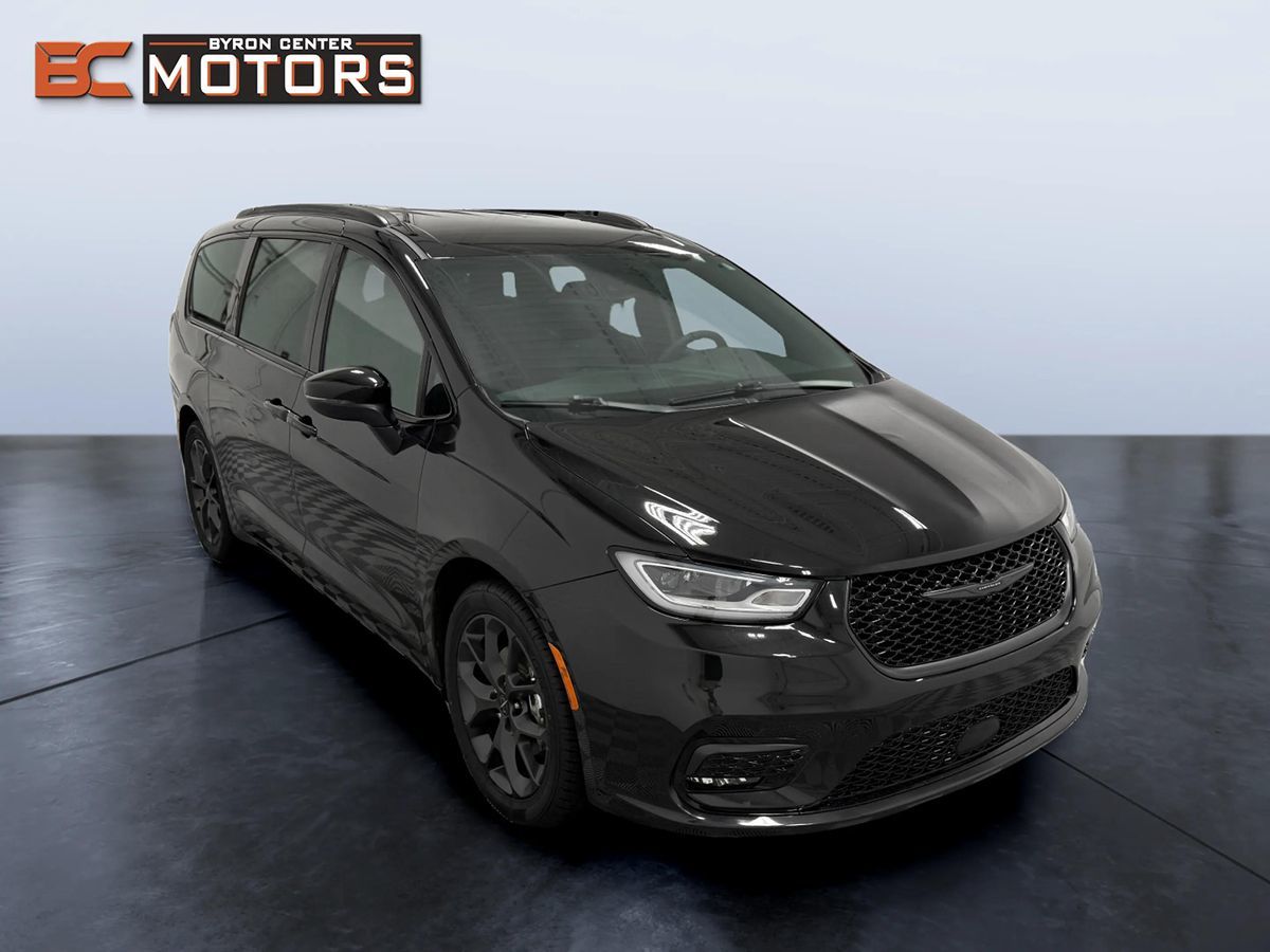 View vehicle photo 7