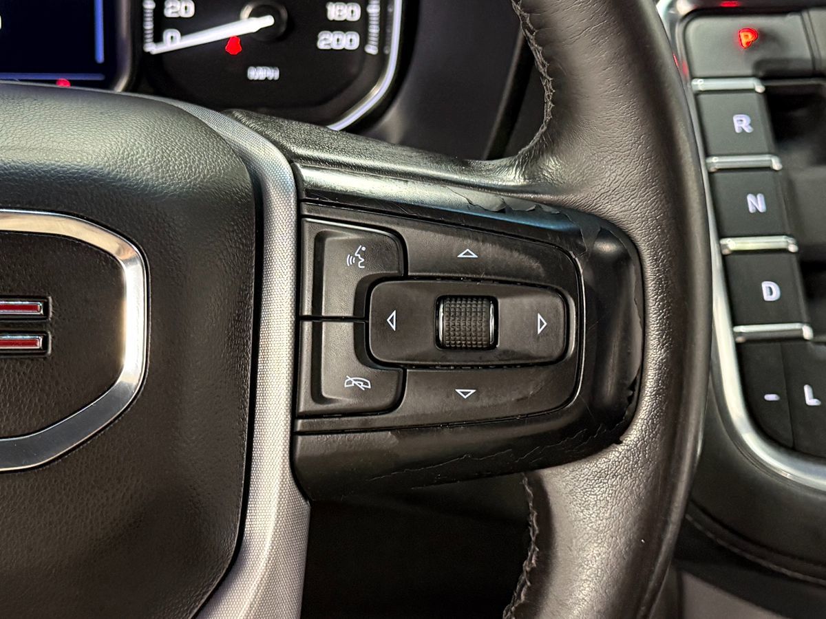 2021 GMC Yukon XL SLE - Photo 18