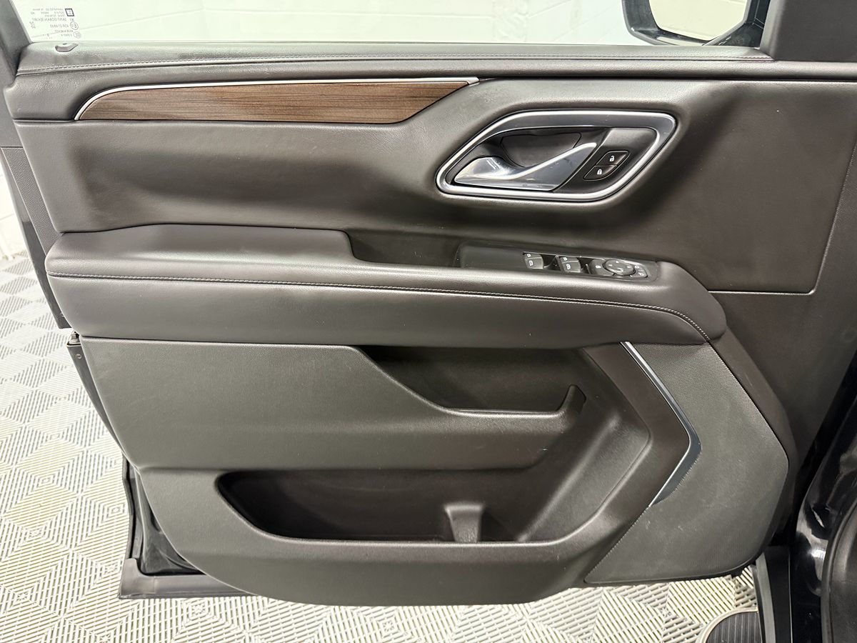 2021 GMC Yukon XL SLE - Photo 9
