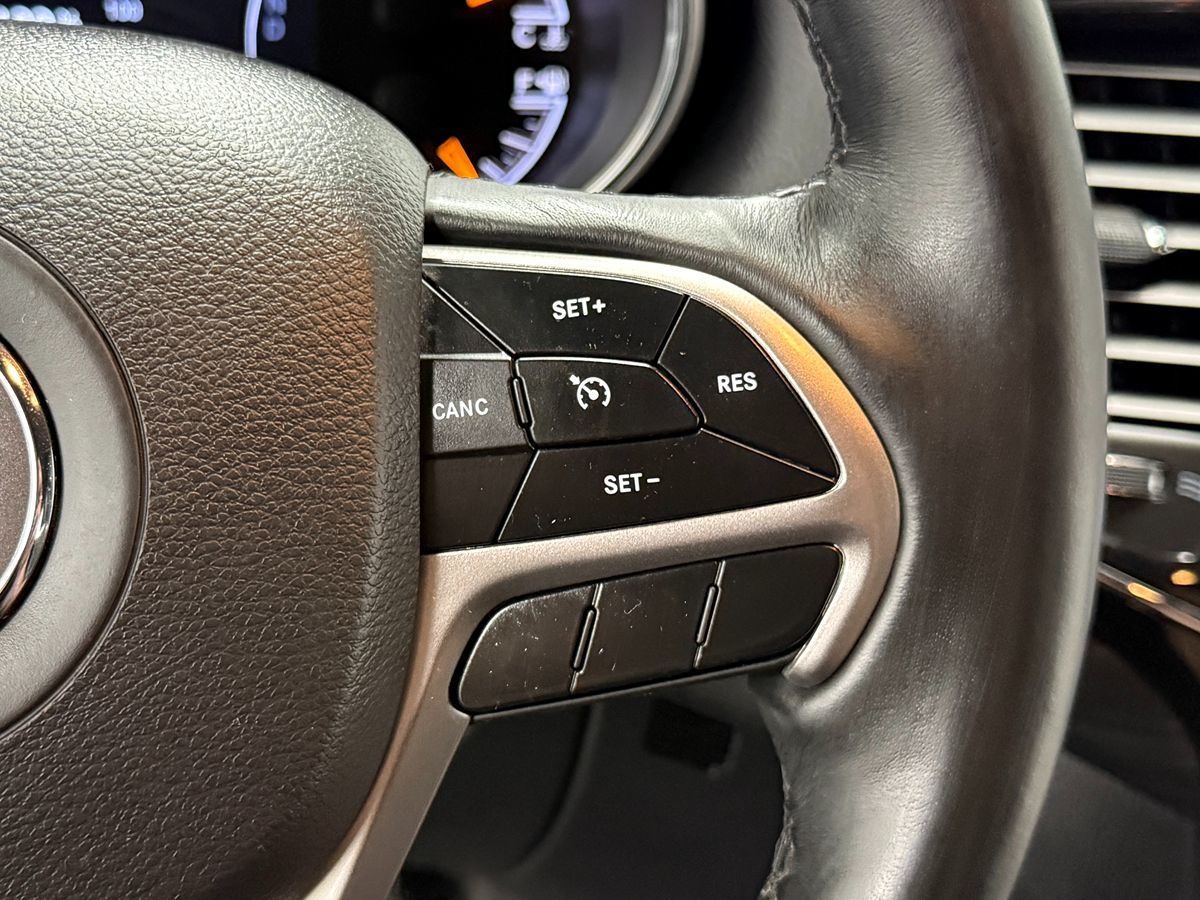 2019 Jeep Grand Cherokee Altitude - Photo 17