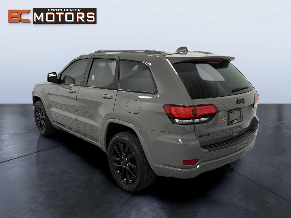 2019 Jeep Grand Cherokee Altitude - Photo 4