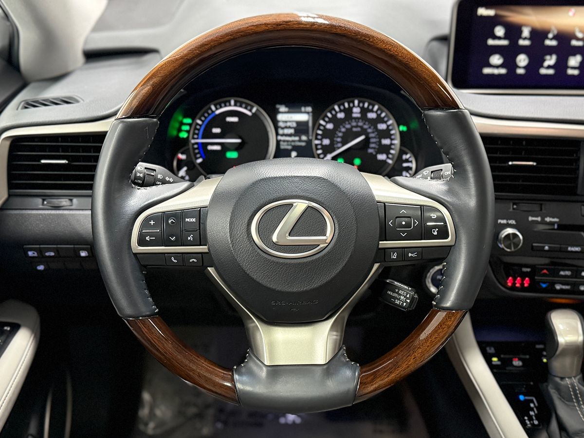 2017 Lexus RX 450h - Photo 16
