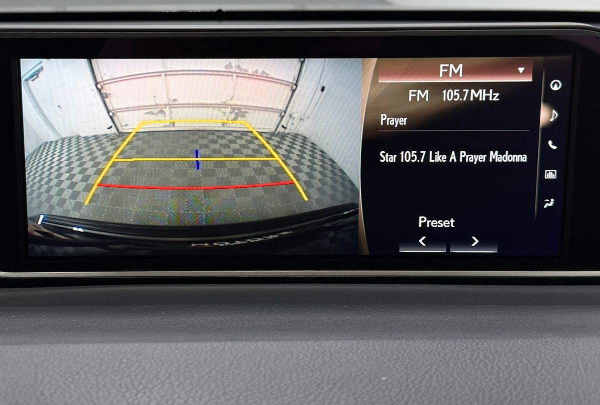 2017 Lexus RX 450h - Photo 24