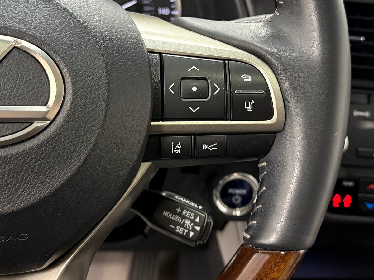 2017 Lexus RX 450h - Photo 18