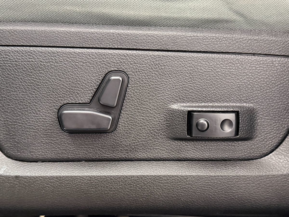 2019 RAM Ram 1500 Classic Express - Photo 22