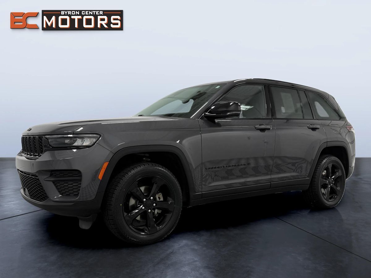 Jeep Grand Cherokee photo 2