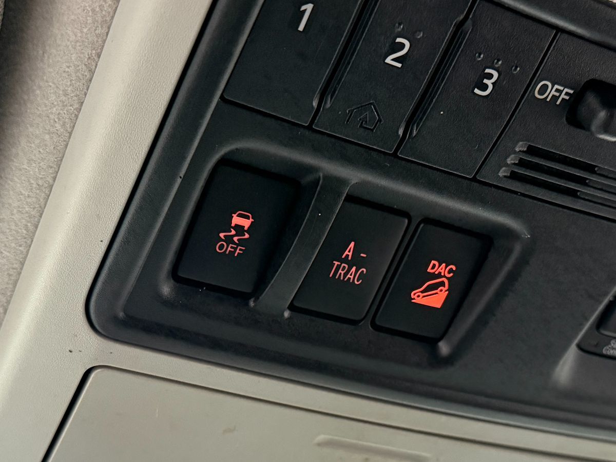Toyota 4Runner photo 26